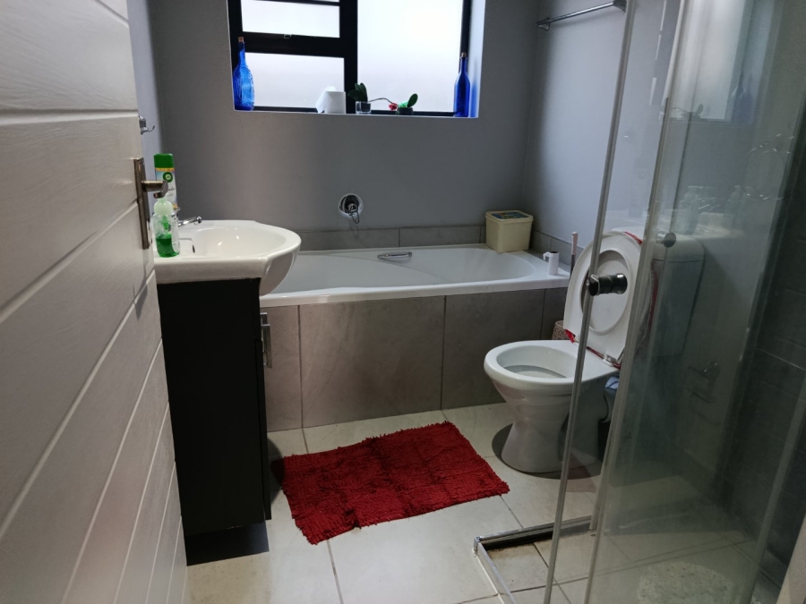 3 Bedroom Property for Sale in Fairview Eastern Cape